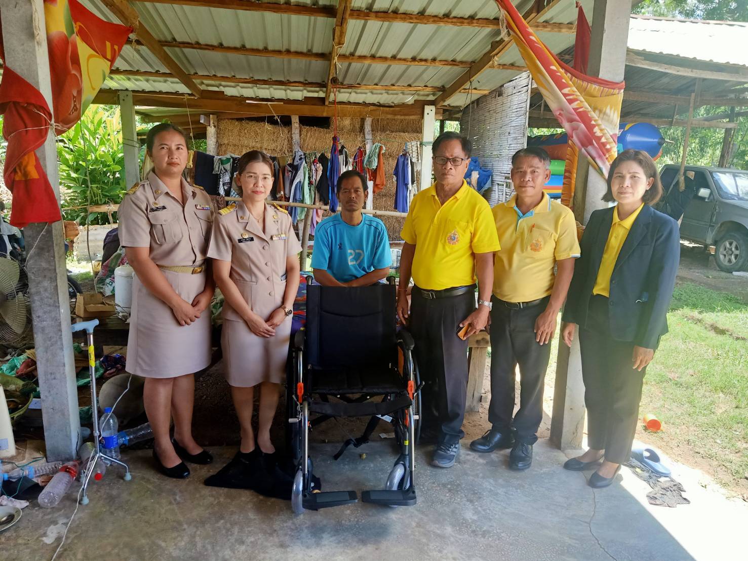 ลงพื้นที่มอบรถ (Wheel chair) ให้กับคนพิการ